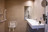 Alpe D’Huez Luxury Rental Appartment Amarua Bathroom 2