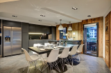 Chamonix Luxury Rental Appartment Courise Dining Room 3
