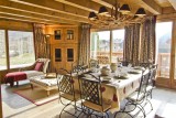 Chamonix Luxury Rental Chalet Collinsite Dining Area
