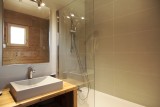 Chamonix Luxury Rental Chalet Cristy Shower Room 2
