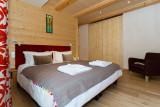 Chamonix Location Chalet Luxe Crosanite Chambre Rouge 