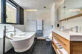 Chamonix Mont Blanc Rental Chalet Luxury Paradamote Bathroom 3
