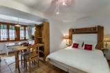 Courchevel 1300 Luxury Rental Chalet Nieruole Bedroom 2