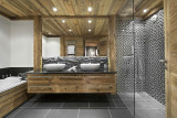 Courchevel 1550 Location Chalet Luxe Crocidolite Douche 