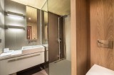 Courchevel 1550 Luxury Rental Chalet Niubite Bathroom 4