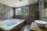 Courchevel 1550 Luxury Rental Chalet Niuréole Jacuzzi