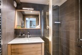 Courchevel 1650 Luxury Rental Appartment Amerile Bathroom 4