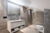 Courchevel 1650 Luxury Rental Appartment Aurulite Bathroom 3
