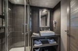 Courchevel 1650 Luxury Rental Appartment Dracali Bathroom 3