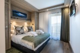 Courchevel 1650 Luxury Rental Chalet Akarlonte Bedroom 3