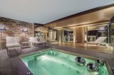 Courchevel 1650 Luxury Rental Chalet Nezilovite Jacuzzi