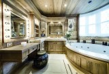 Courchevel 1850 Luxury Rental Chalet Bepalite Bathroom 3
