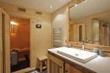Courchevel 1850 Luxury Rental Chalet Cesarolite Bathroom 3