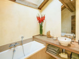 La Clusaz Location Chalet Luxe Lewedite Baignoire