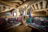 La Plagne 1800 Location Chalet Luxe Pyran Salon 2