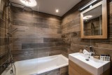 La Tania Luxury Rental Chalet Alte Bathroom