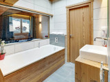 Le Grand Bornand Location Chalet Luxe Leumerin Baignoire 