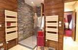 Les Deux Alpes Luxury Rental Chalet Wallomite Shower Room