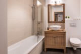 Les Gets Luxury Rental Appartment Anrelle Bathroom 2