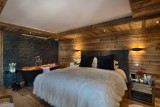 Les Gets Luxury Rental Chalet Gedrute Bedroom 4