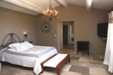 Luberon Luxury Rental Villa Leucin Bedroom 2