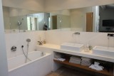 Luberon Luxury Rental Villa Leucin Bathroom