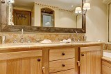 Megève Luxury Rental Appartment Cafersite Bathroom 2