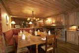 Méribel Luxury Rental Chalet Ulomite Dining Room