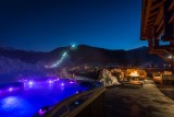 Morzine Location Chalet Luxe Milgalite Jacuzzi Extérieur