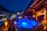 Morzine Location Chalet Luxe Morzanite Jacuzzi 2