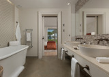 Saint Tropez Location Villa Luxe Carlinote Baignoire 