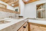 Val d'Isère Location Appartement Dans Résidence Luxe Solena Baignoire