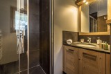 Val d’Isère Luxury Rental Apartment Vaselite Bathroom 2