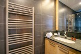 Val d’Isère Luxury Rental Apartment Vatelis Bathroom 2