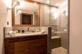 Val d’Isère Luxury Rental Appartment Vatolis Bathroom 4