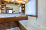 Val d’Isère Luxury Rental Apartment Vesuvin Bathroom