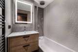 Val d’Isère Luxury Rental Appartment Virlite Bathroom