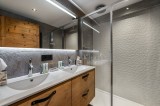 Val d’Isère Luxury Rental Appartment Virlonte Bathroom