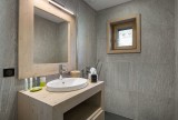 Val d’Isère Luxury Rental Chalet Eclaito Bathroom 3