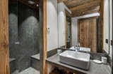 Val d’Isère Location Chalet Luxe Tapizo Salle De Bain 3