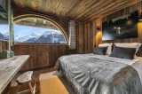 Val d’Isère Luxury Rental Chalet Uralelite Bedroom