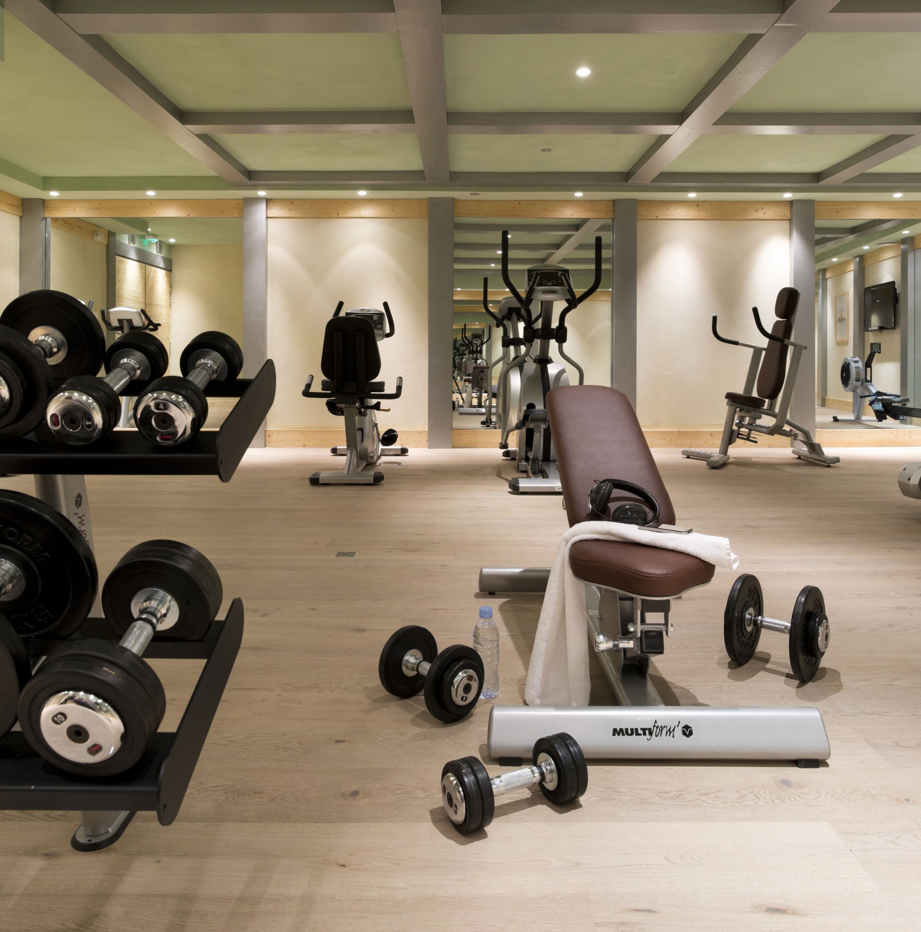 Alpe d'Huez  Location Appartement Luxe Acroate Salle De Fitness