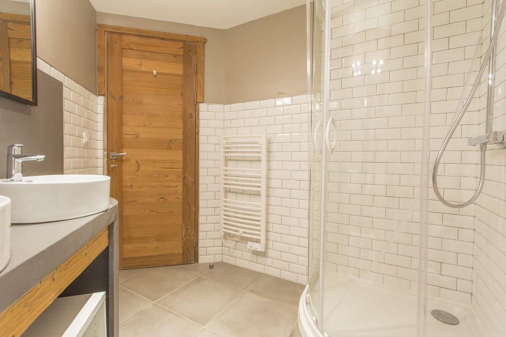 Alpes D'huez Location Chalet Luxe Acuminite Salle De Bain