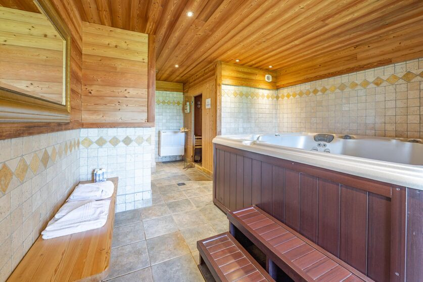 Alpes D'Huez Location Chalet Luxe Arbraki Jacuzzi 