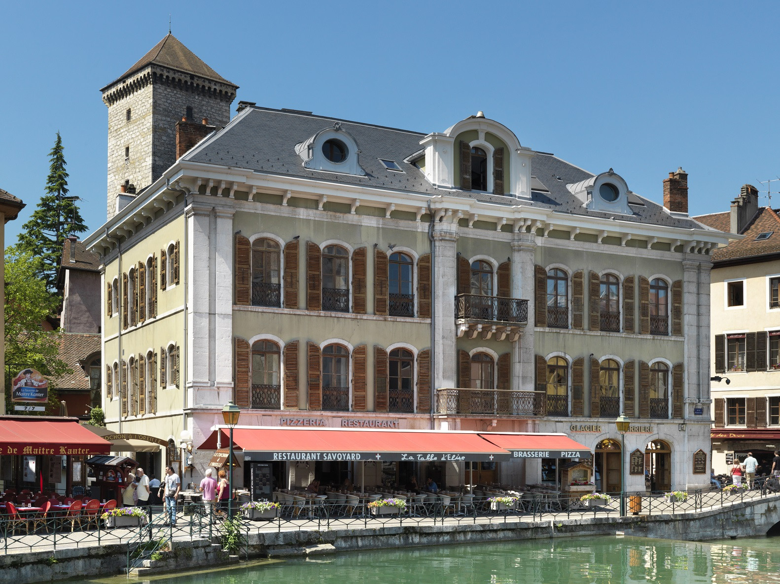 Annecy Location Appartement Luxe Pierre Agate Vue 1