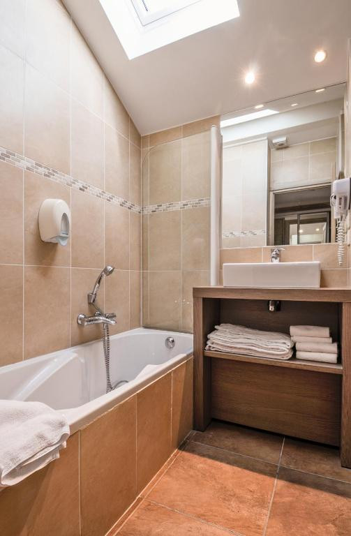 Annecy Location Appartement Dans Résidence Luxe Starolite Salle De Bain