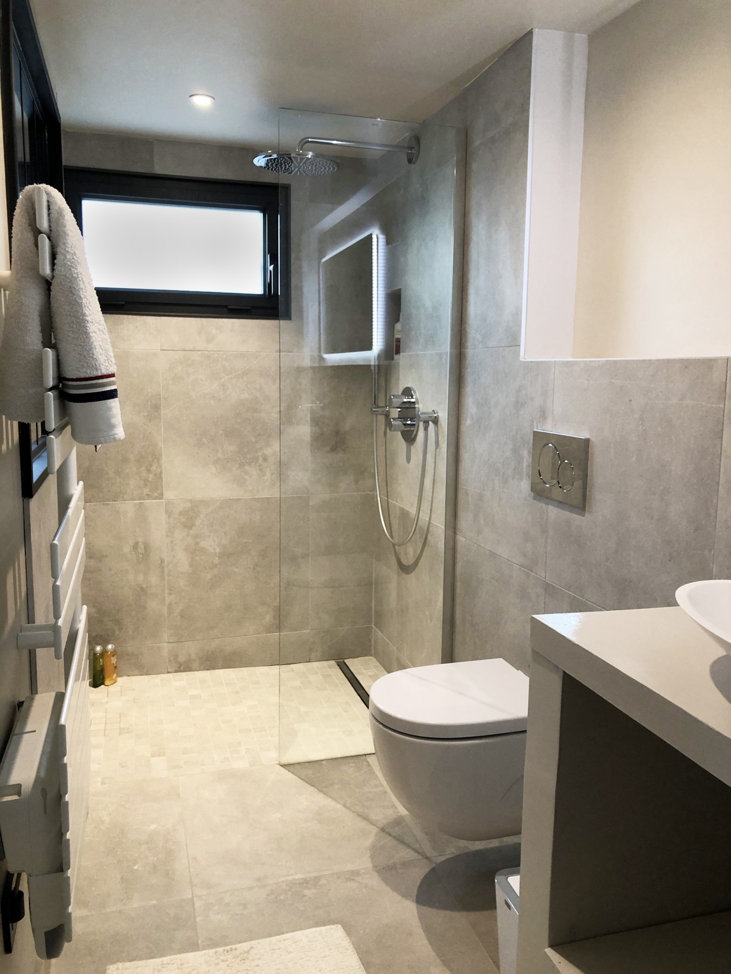 Annecy Luxury Rental Villa Bowanite Bathroom 5