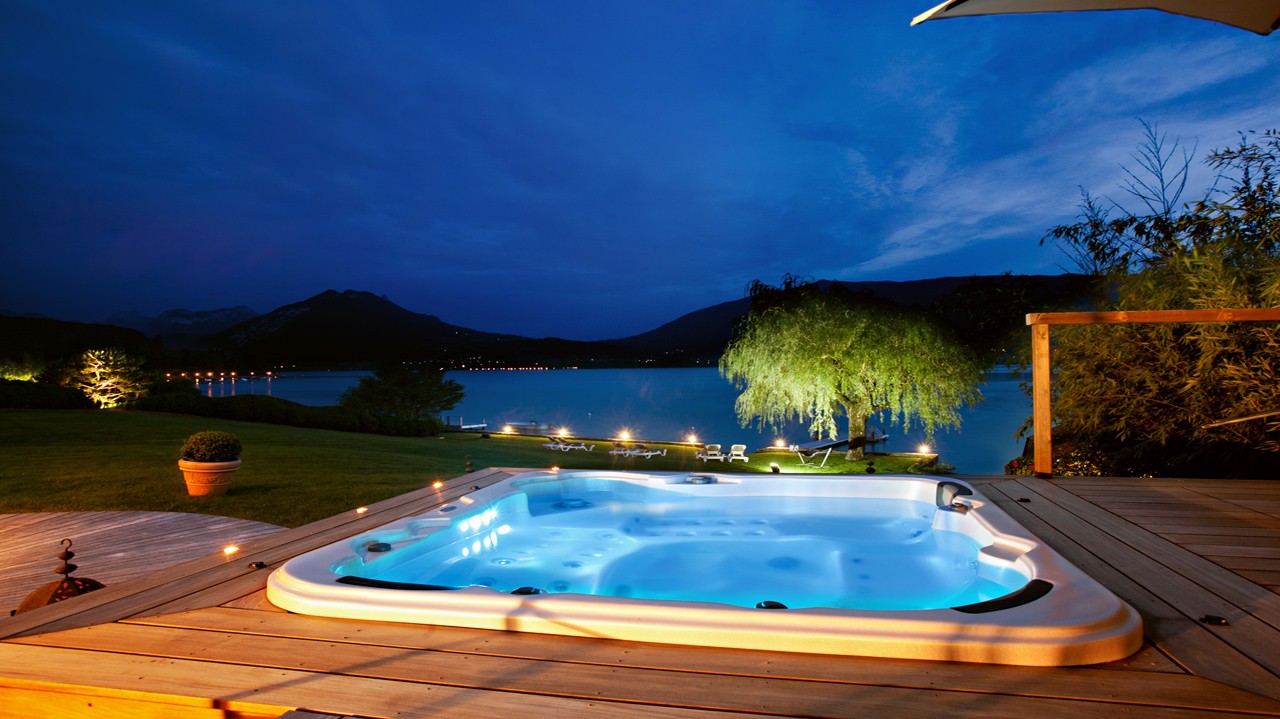 Annecy Luxury Rental Villa Pierre De Canelle Night Outside 1