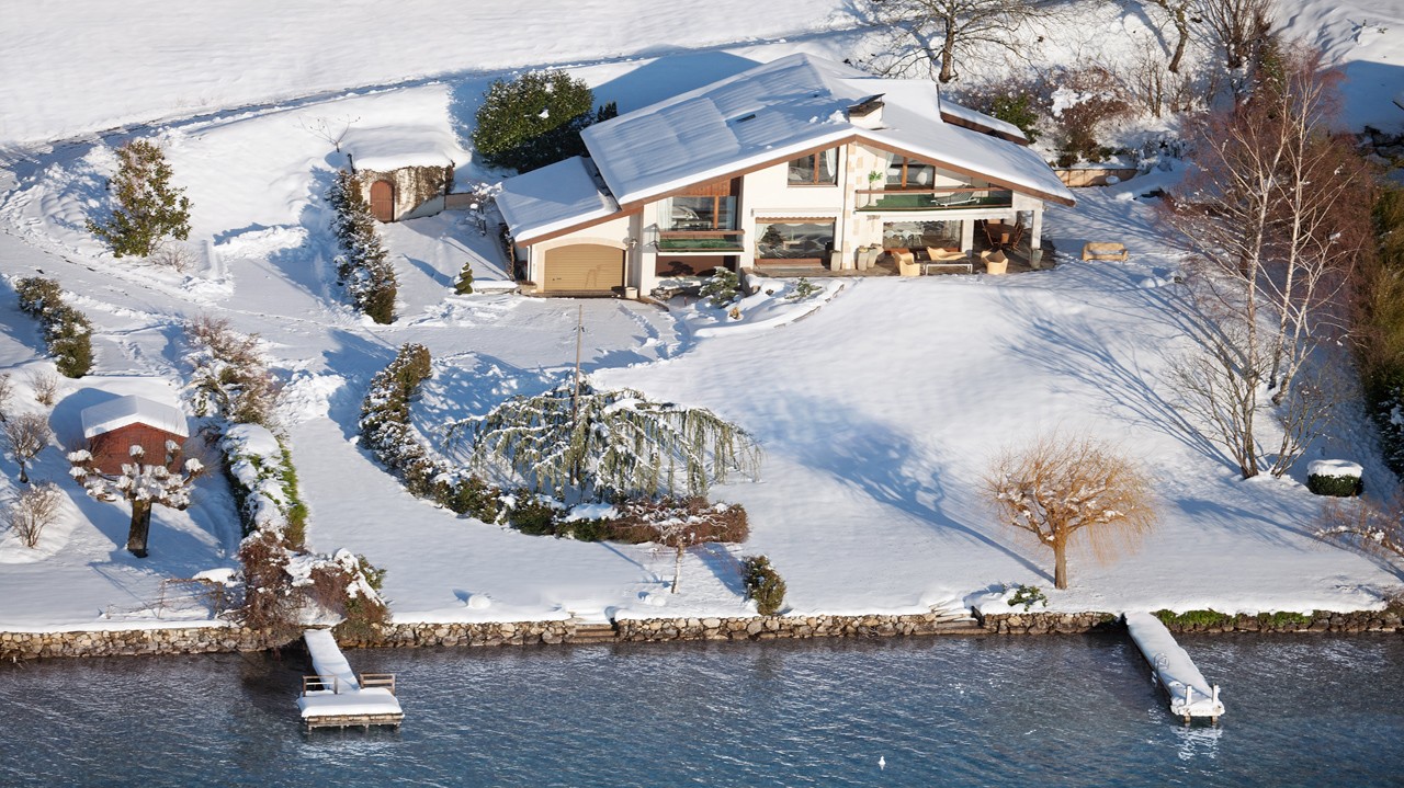 Annecy Luxury Rental Villa Pierre de Fee View Snow