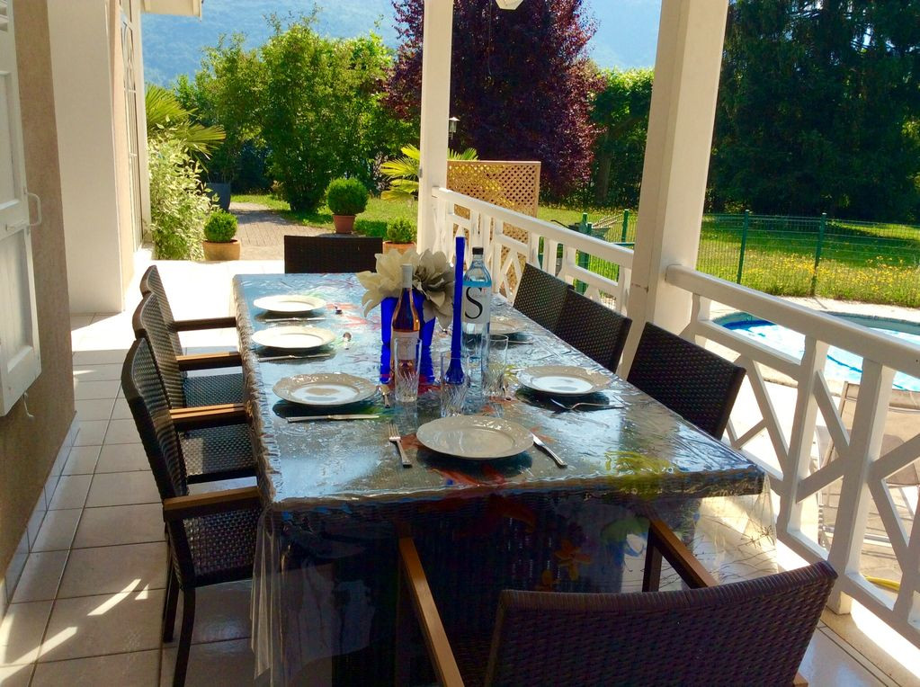 Annecy Location Villa Luxe  Water Agathe Terrasse